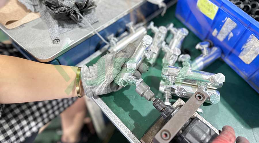 Image of Data Center Power Distribution: Why Medium Voltage Connectors Matter