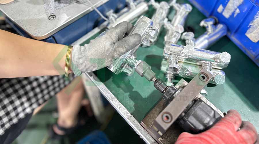 Future of Data Center Power: MV Connectors and 400V DC Integration